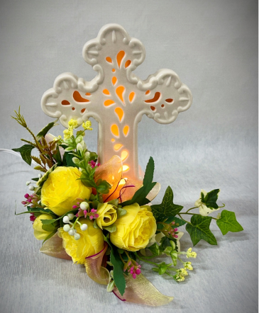 CROSS KEEPSAKE ARRANGEMENT – Flowers 'N' Things