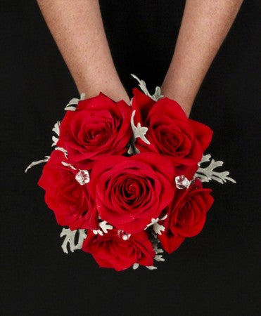 ROMANTIC RED ROSE HANDHELD BOUQUET