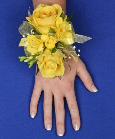 GLOWING YELLOW PROM CORSAGE