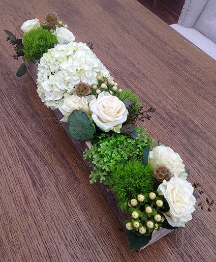 BREATHTAKING BUNCH CENTERPIECE