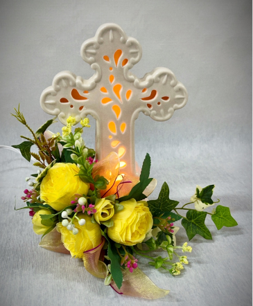 CROSS KEEPSAKE ARRANGEMENT